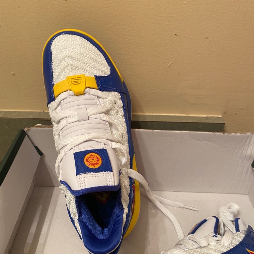 Nike Lebron - Picture 3 of 4